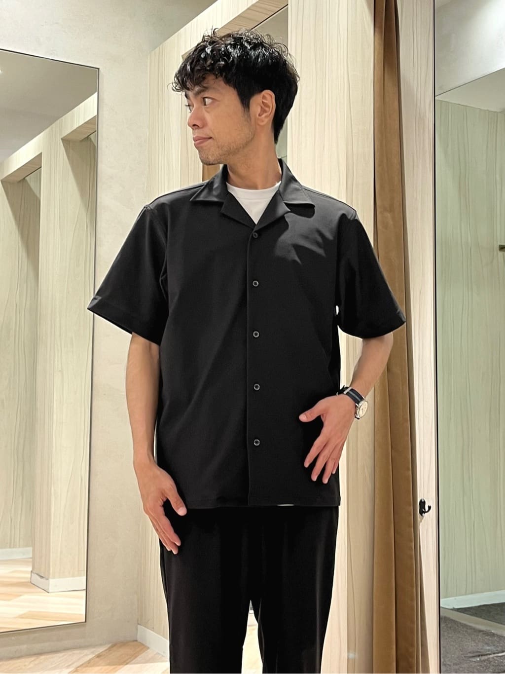 URAさんの「TAKEO KIKUCHI｜【COOL CITY WEAR】エアートール オープンカラーシャツ /接触冷感・通気性」を使ったコーディネート