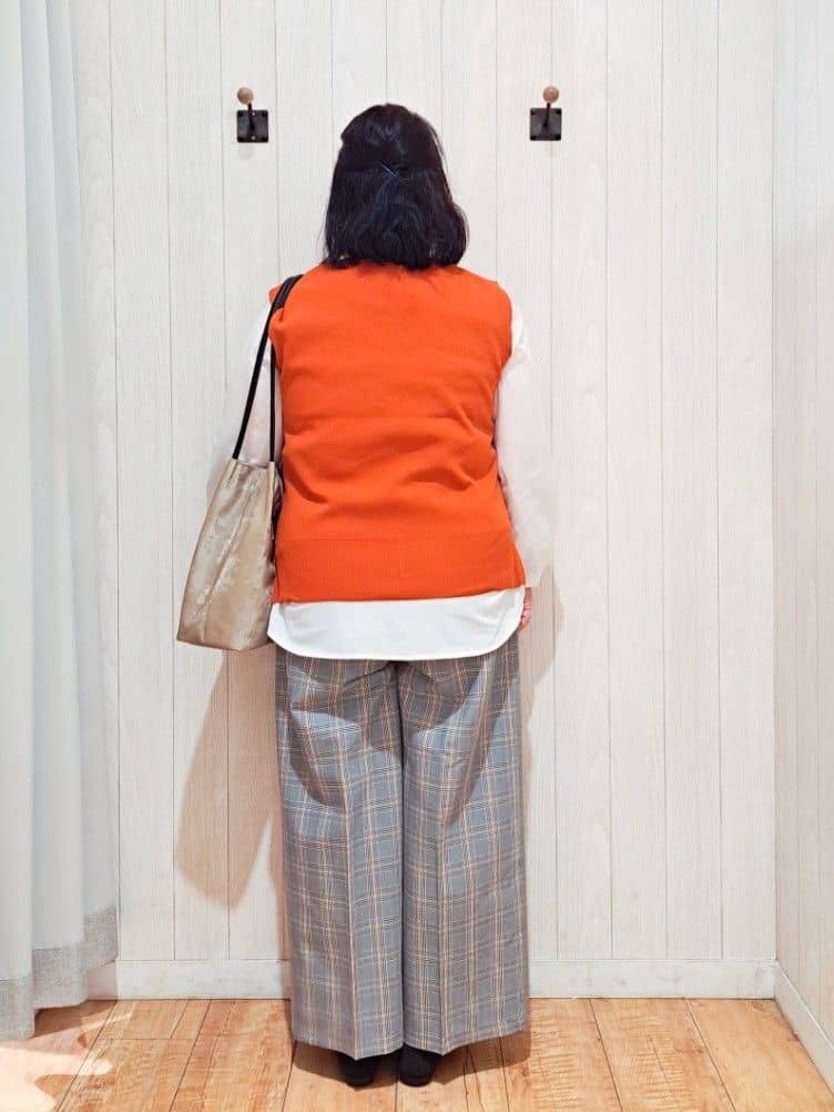 kotomiさんの「SHOO･LA･RUE｜【洗濯機可/S-LL】すっきり上品きれい見え タックワイドパンツ」を使ったコーディネート