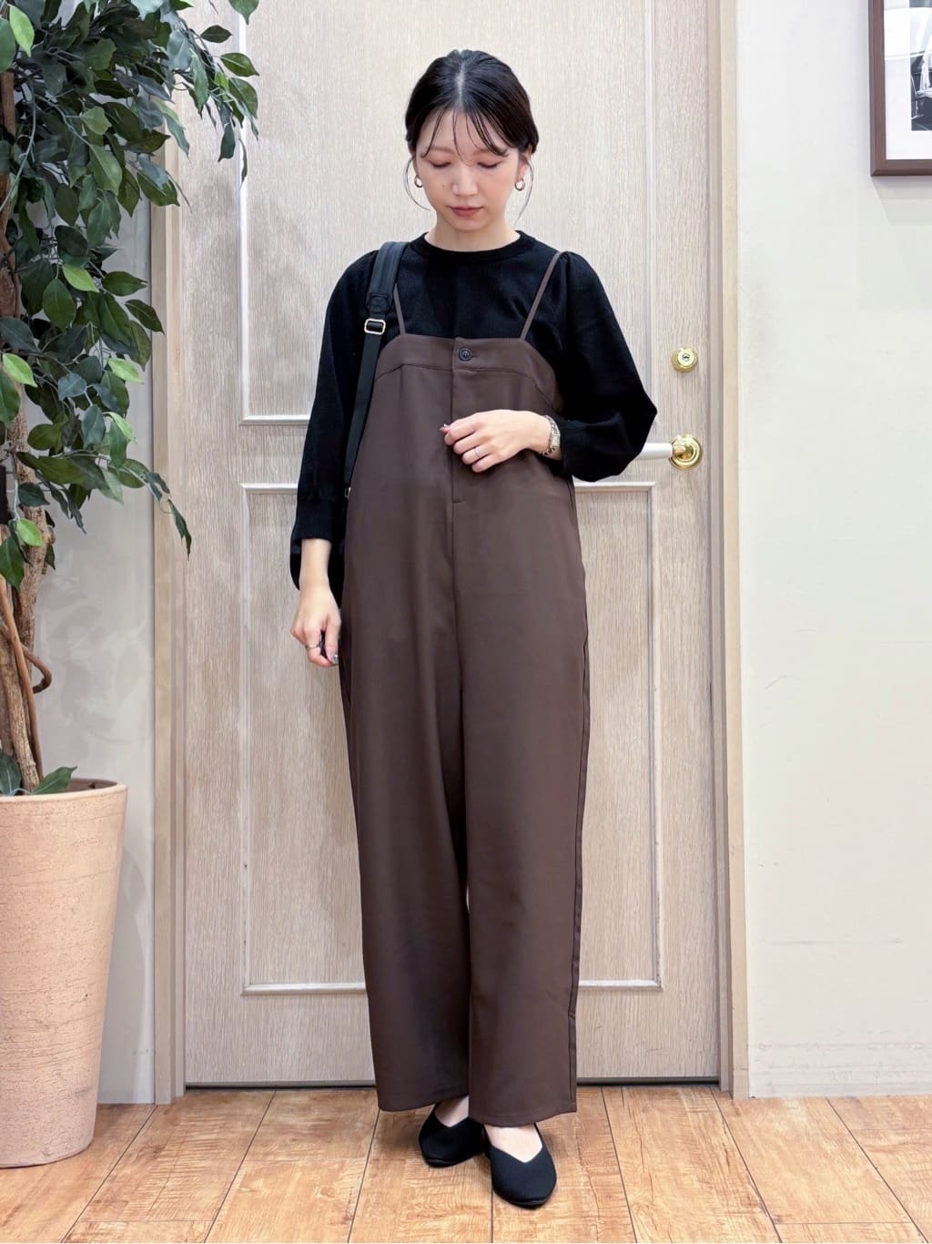 なみさんの「SHOO･LA･RUE｜【S-LL】大人カジュアルに ベアトップ風 キャミサロペット」を使ったコーディネート