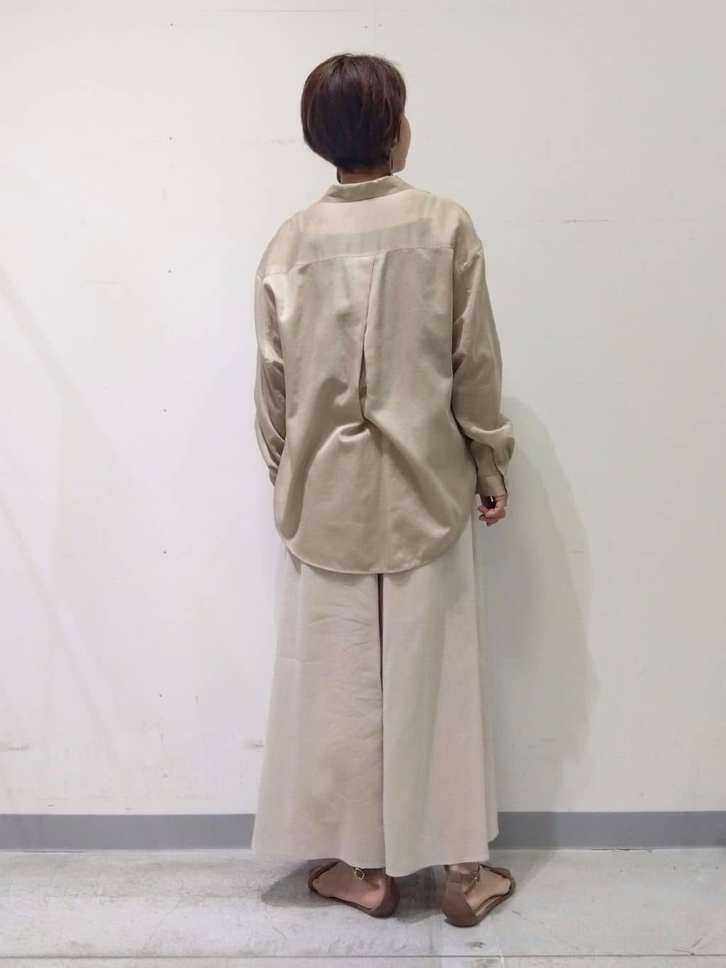 Kさんの「INDIVI｜【洗える／清涼感◎】ワイドフレアパンツ／スカーチョ」を使ったコーディネート