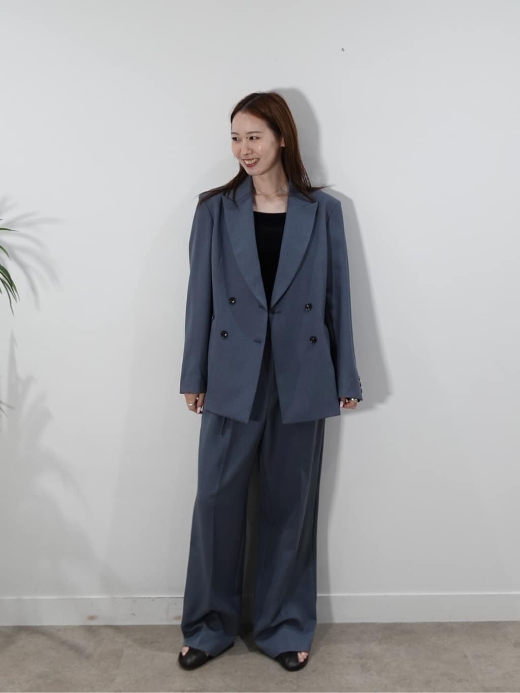 mitsukiさんの「INDIVI｜【セットアップ対応】ウーステッドライクスラックス」を使ったコーディネート