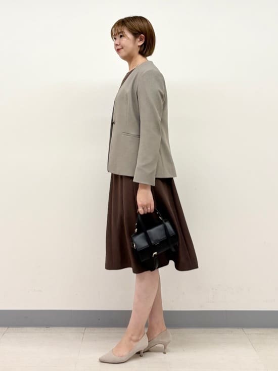 まいこさんの「INDIVI｜【洗える／通勤／スーツ】メランジストレッチ ノーカラージャケット」を使ったコーディネート