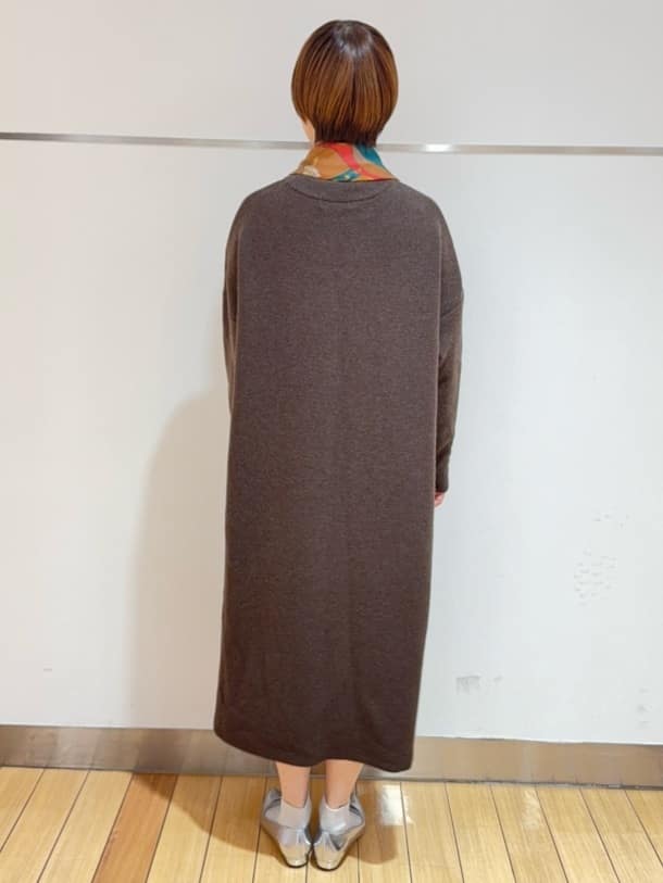 あやさんの「UNTITLED｜【ロング丈/ゆったりシルエット】テントライン ニットワンピース」を使ったコーディネート
