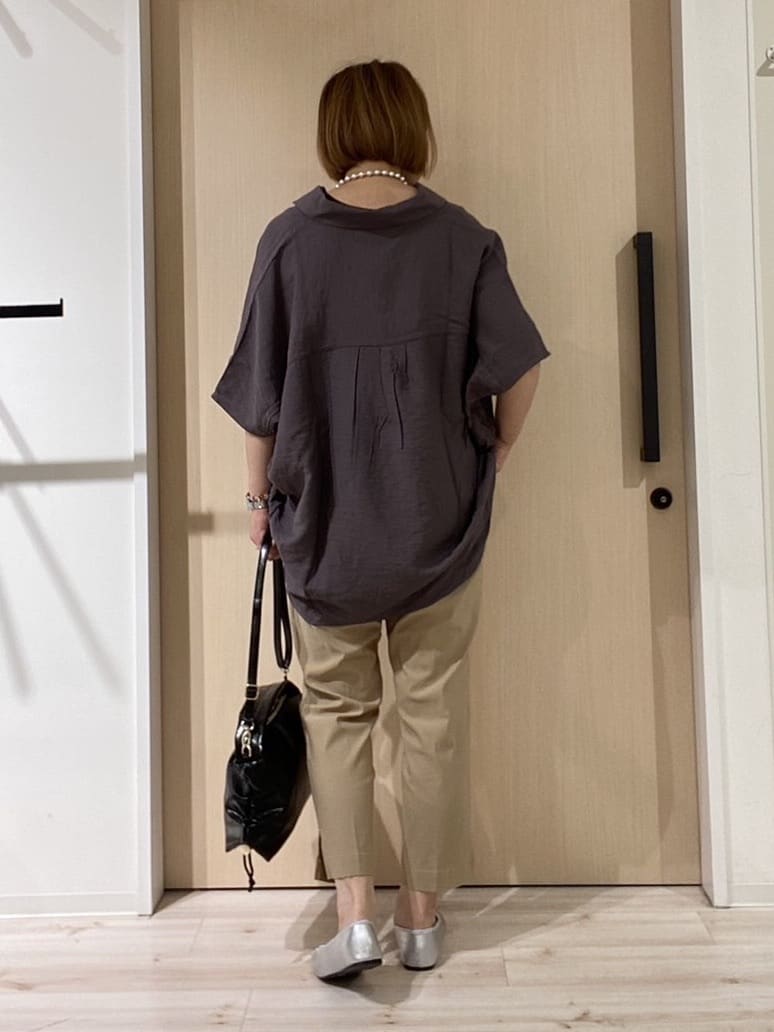 ぷくりんさんの「SHOO･LA･RUE｜【洗える/S-LL/5分袖】1枚でも羽織としても。さらさらドレープシャツ」を使ったコーディネート
