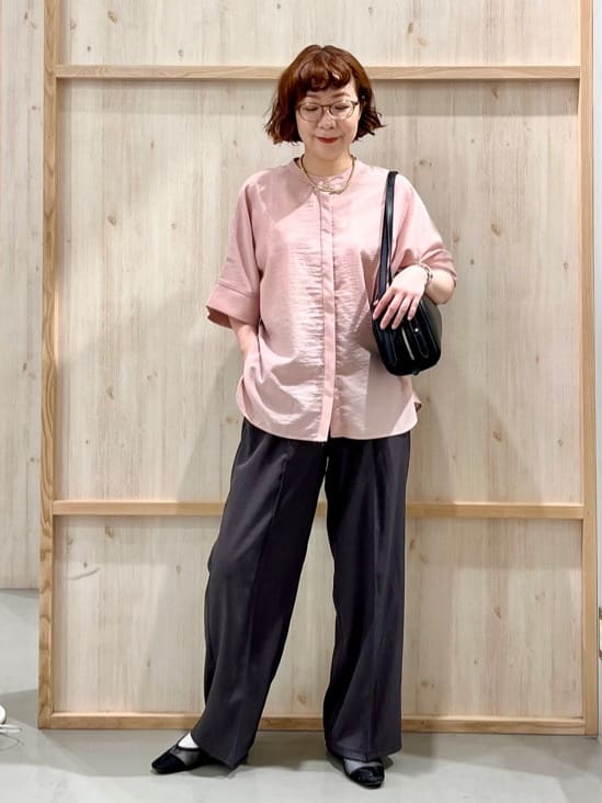 nakoさんの「THE SHOP TK｜麻調ピンタックワイドパンツ【洗濯機OK】」を使ったコーディネート