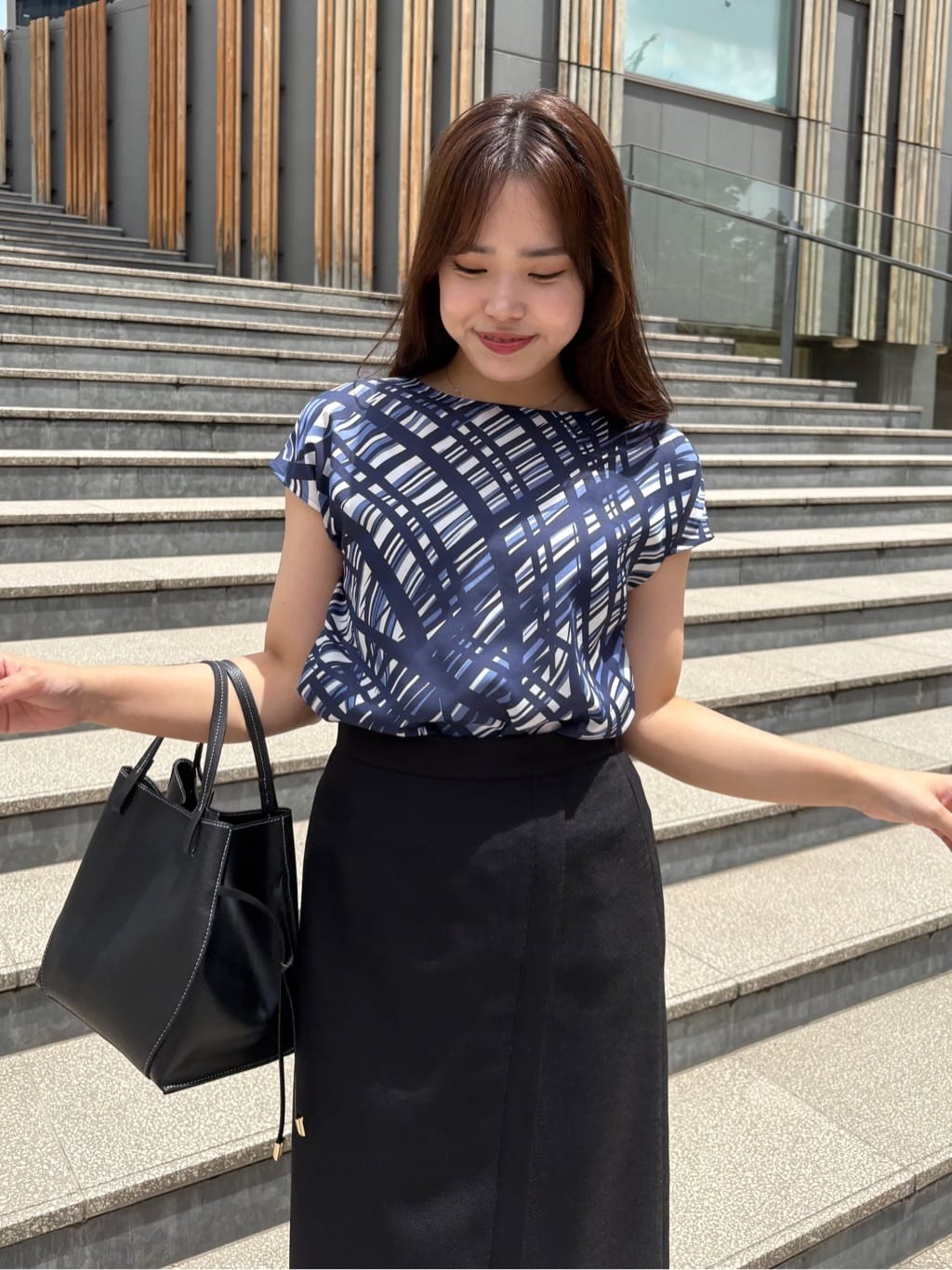MISAKIさんの「COUP DE CHANCE｜【手洗い可／日本製】きれいめデザインタイトスカート」を使ったコーディネート