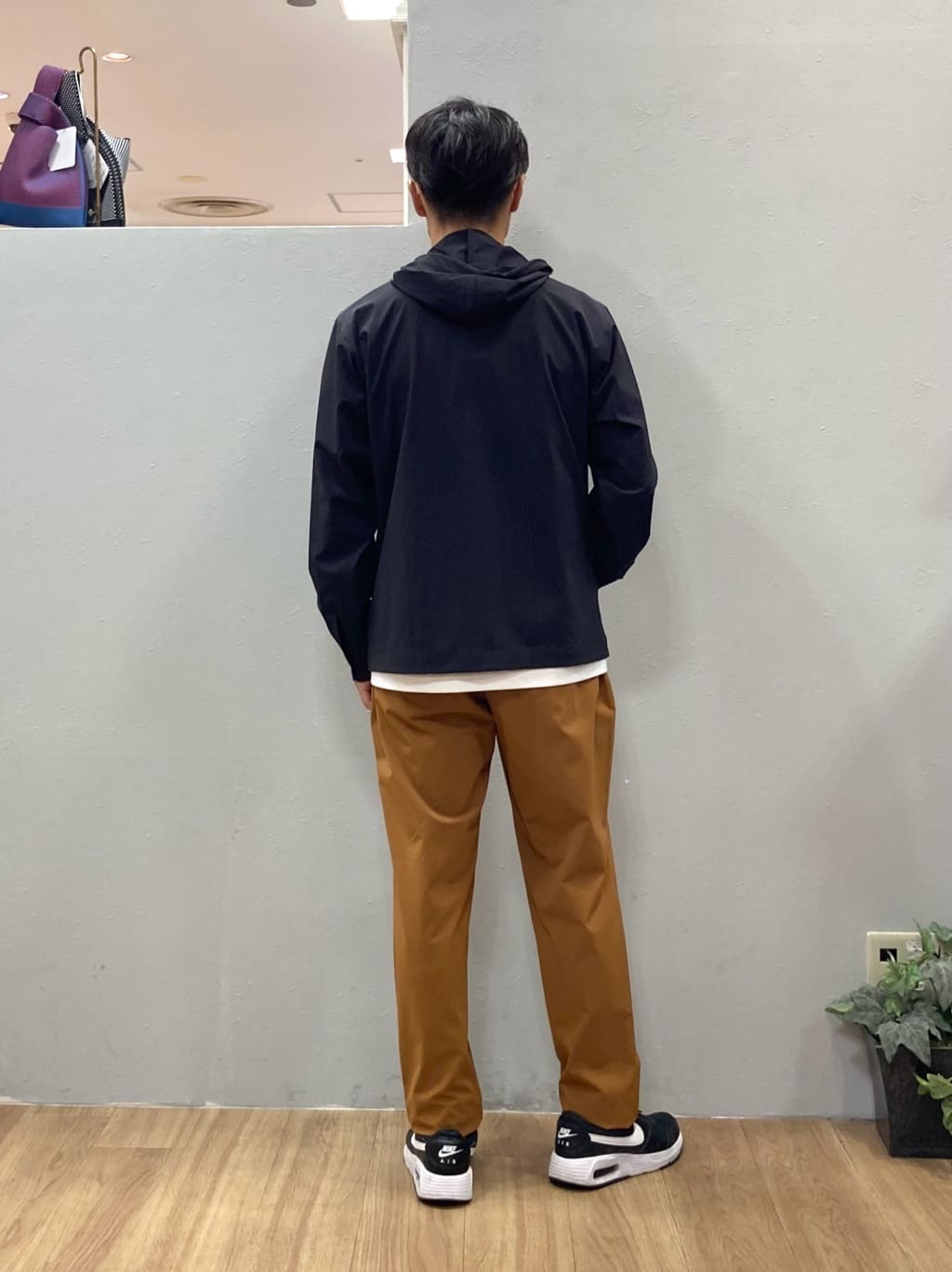 シュンさんの「TAKEO KIKUCHI｜【3D ナイロン ストレッチ】ジップアップ フードブルゾン」を使ったコーディネート