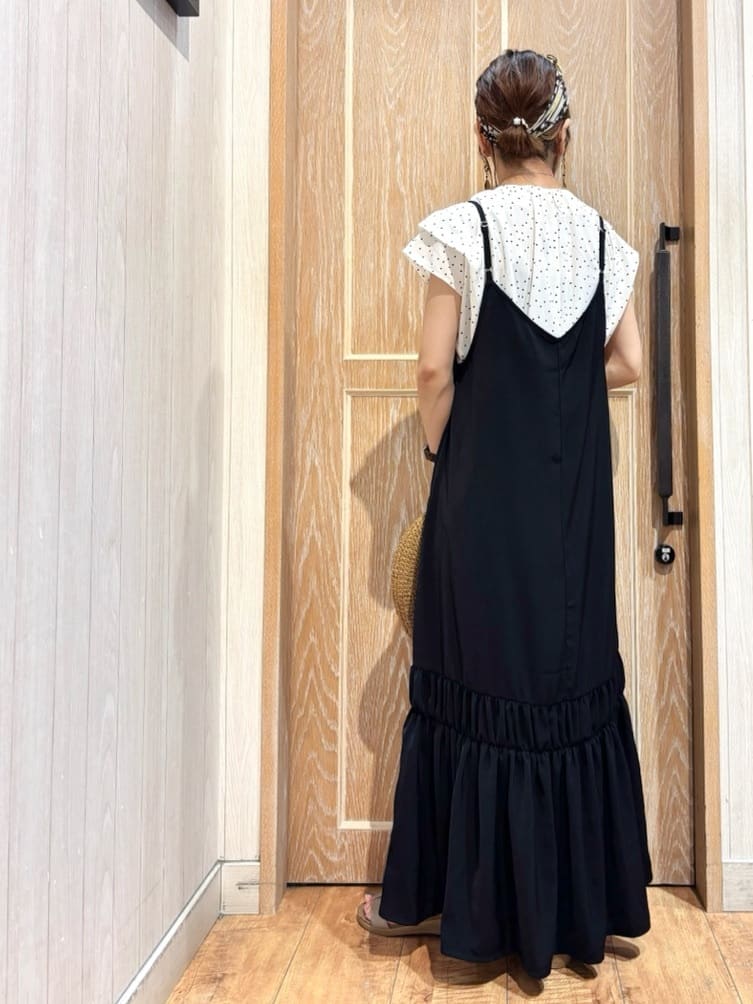meiさんの「SHOO･LA･RUE｜【S-LL/ひんやり】きちんと見えで好印象 ドット柄デザイントップス」を使ったコーディネート