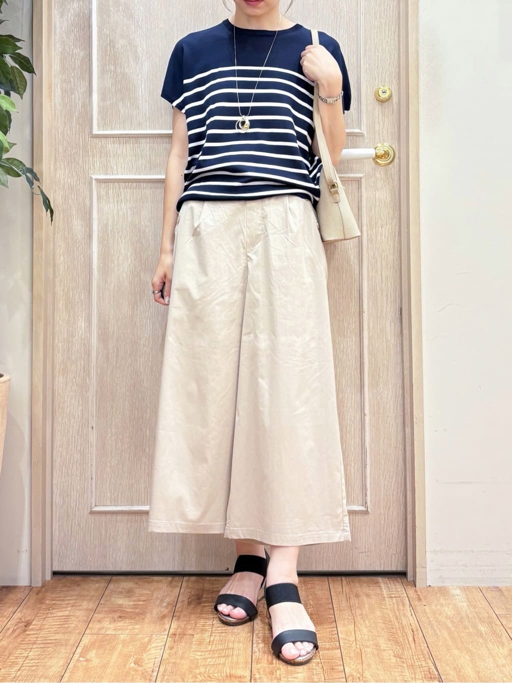 なみさんの「SHOO･LA･RUE｜【ひんやり/S-LL】さらさらな肌触りが心地よい フレンチスリーブニット」を使ったコーディネート