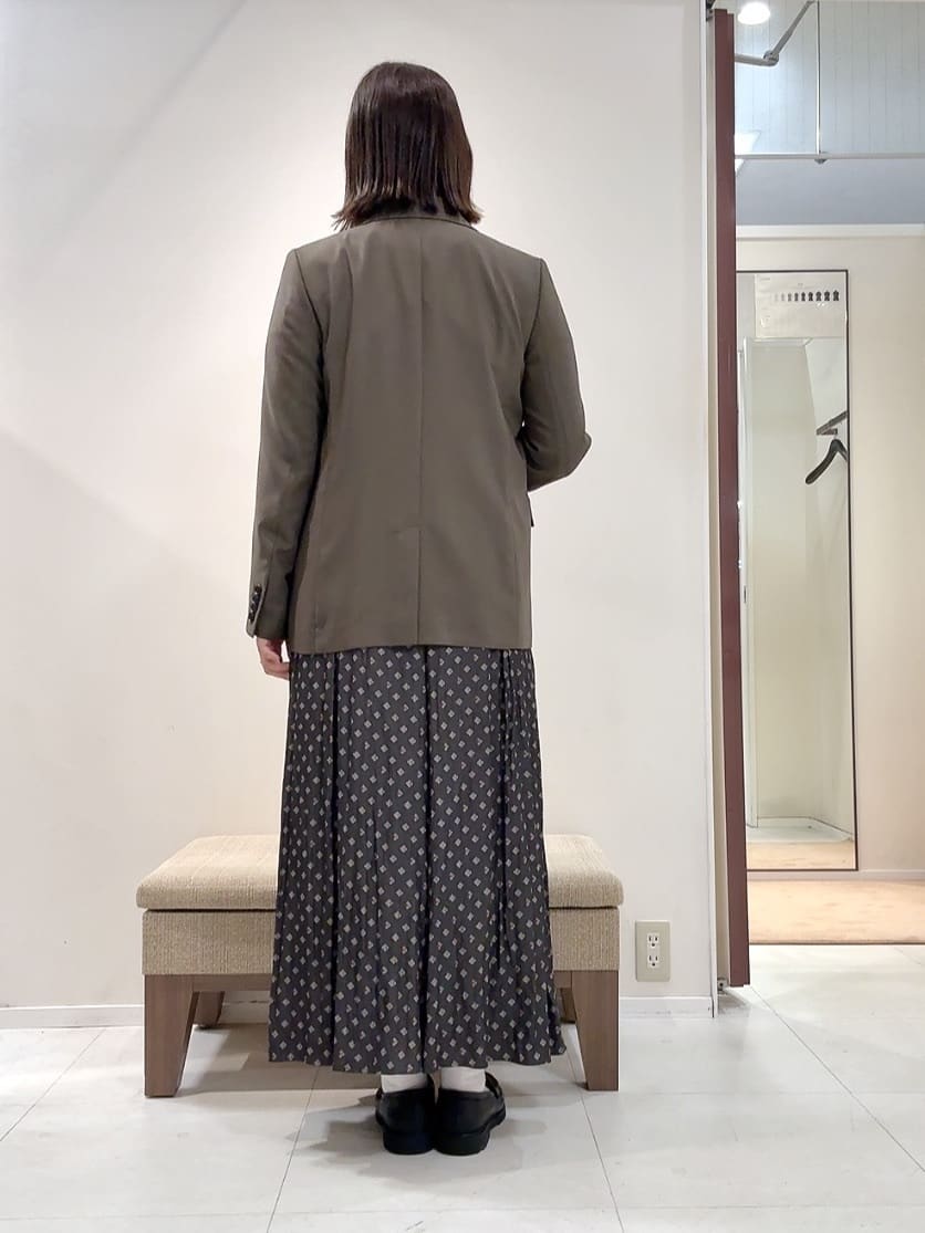 YUIさんの「UNTITLED｜【セットアップ可】ウールライク ダブルブレストジャケット」を使ったコーディネート