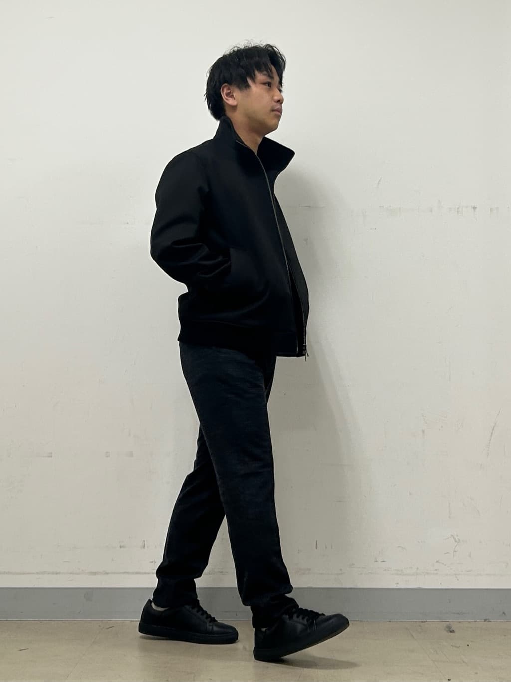 Hiroさんの「TAKEO KIKUCHI｜【JUST ONE LAYER】ダウンファブリック ジップアップ リブ ブルゾン」を使ったコーディネート