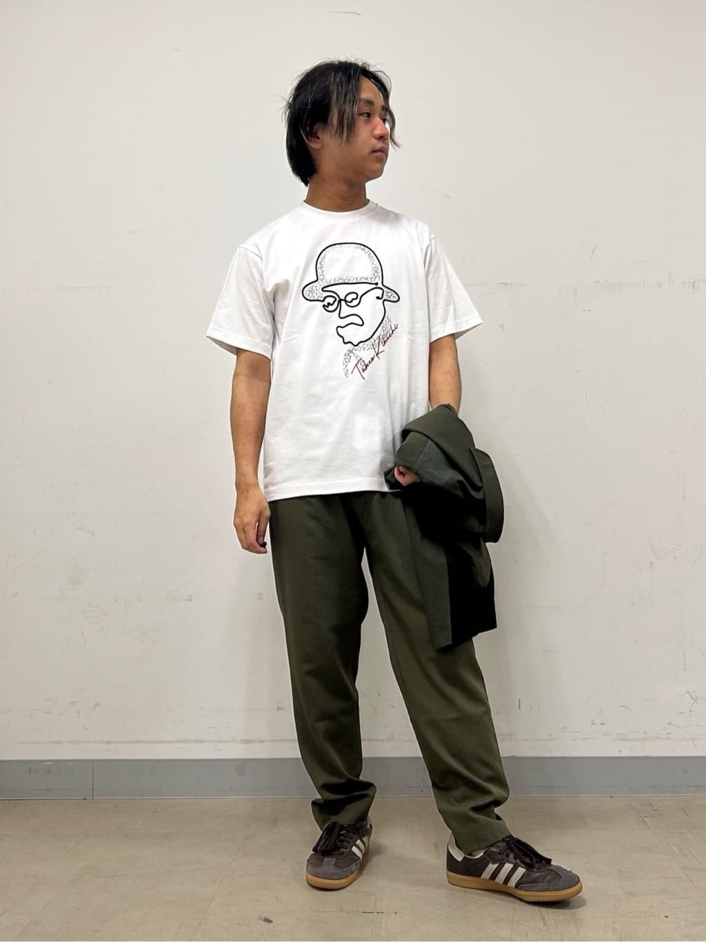 Hiroさんの「TAKEO KIKUCHI｜◆【Sサイズ～】フェイスロープ刺繍 天竺Tシャツ」を使ったコーディネート