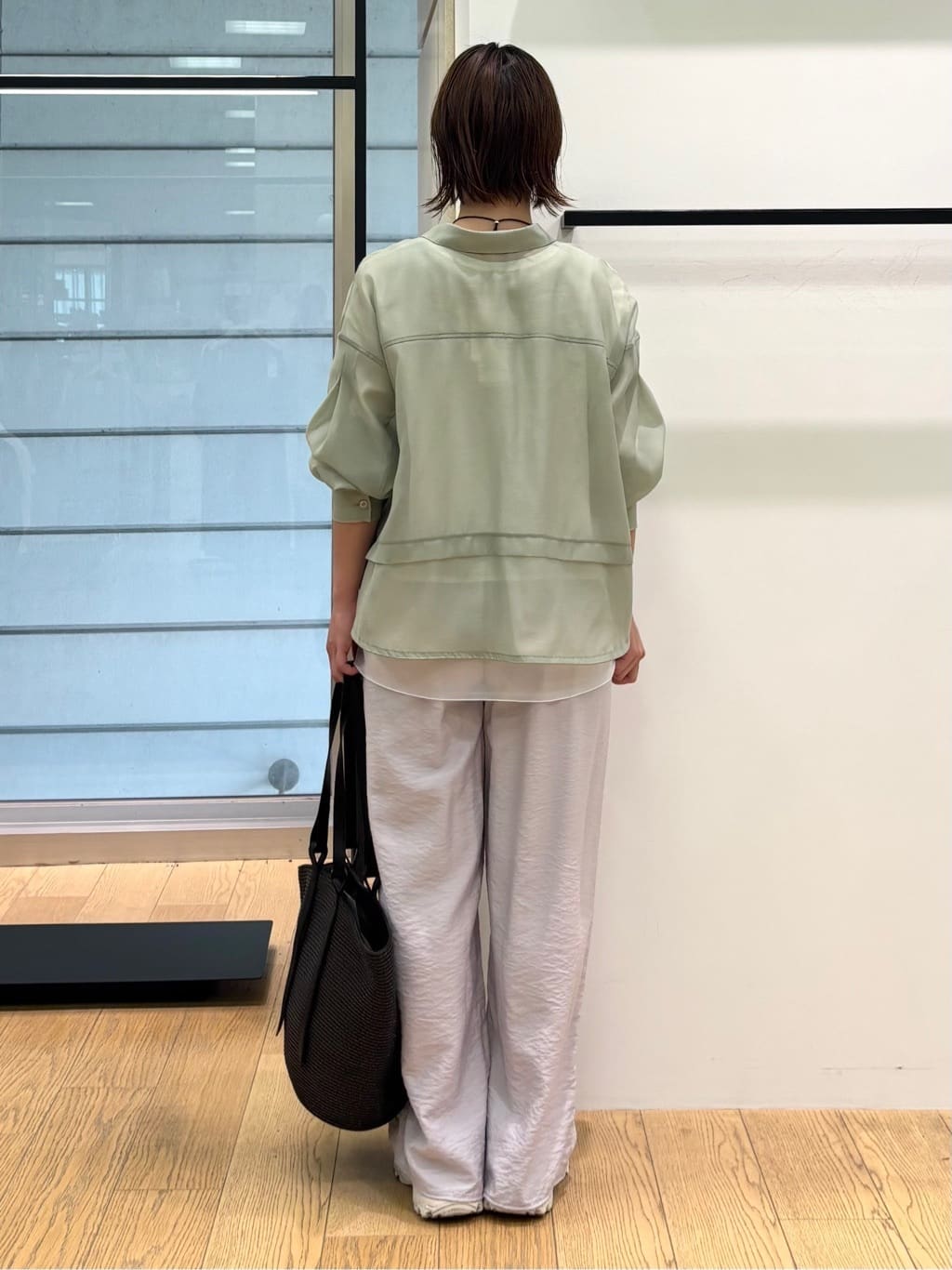 asamiさんの「INDIVI｜【洗える】裾シアー半袖トップス」を使ったコーディネート