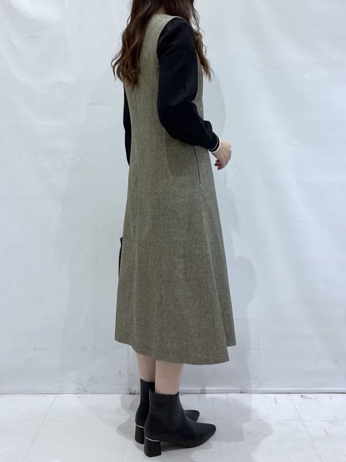 komaさんの「OPAQUE.CLIP｜KAWADAダウンペプラムショートコート【撥水／洗濯機OK／静電気防止裏地】」を使ったコーディネート