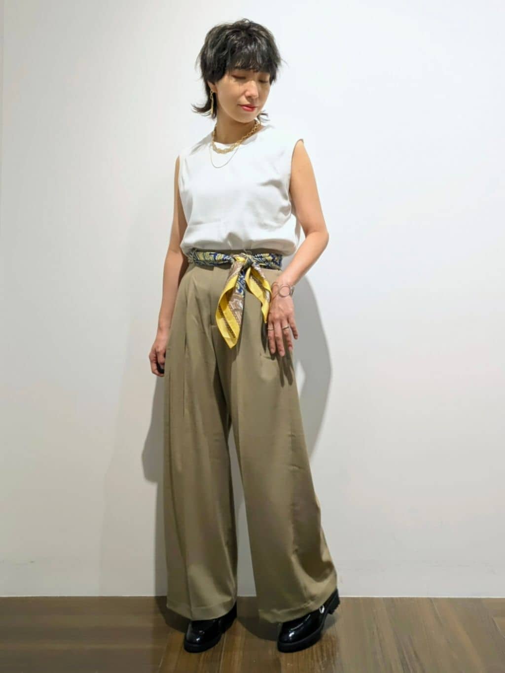 4410さんの「THE SHOP TK｜【汗染み防止】ノースリーブTシャツ【洗濯機OK/UVケア】」を使ったコーディネート
