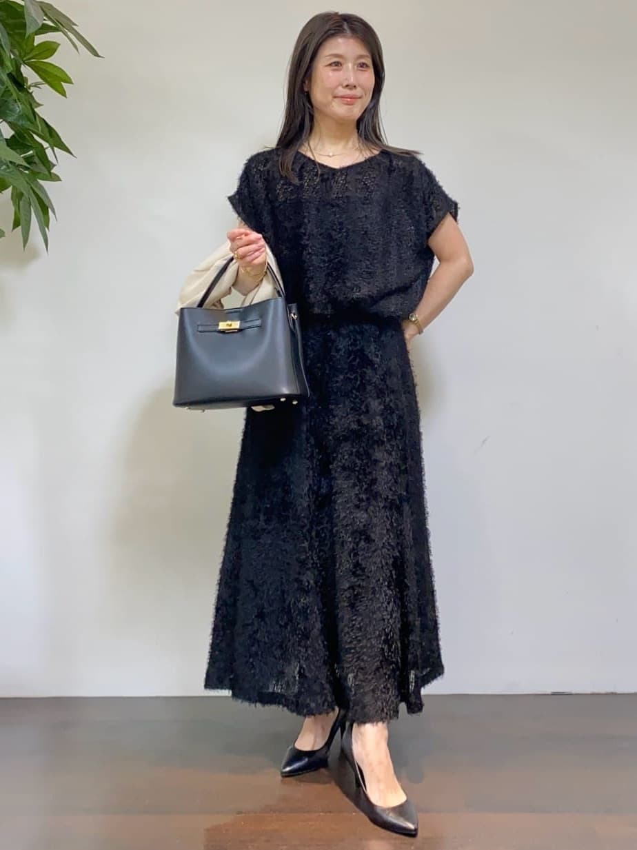 tomoさんの「UNTITLED｜【短丈/日本製】カラミ風メッシュ ノーカラージャケット」を使ったコーディネート