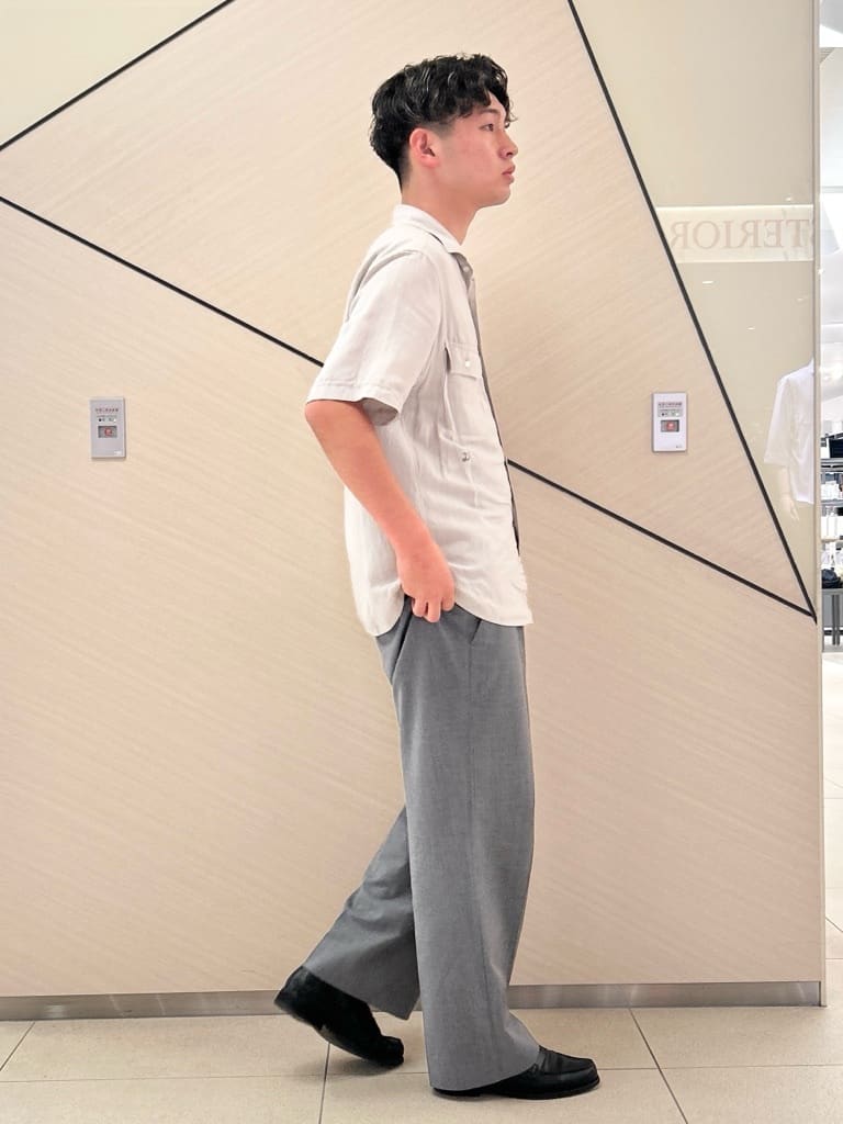 千葉亮太さんの「DRESSTERIOR｜◆リネンレーヨン ハーフスリーブシャツ」を使ったコーディネート