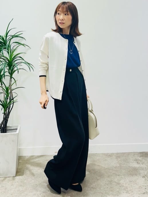 Miwaさんの「UNTITLED｜【セットアップ可/洗える】梳毛調合繊2タックワイドパンツ」を使ったコーディネート