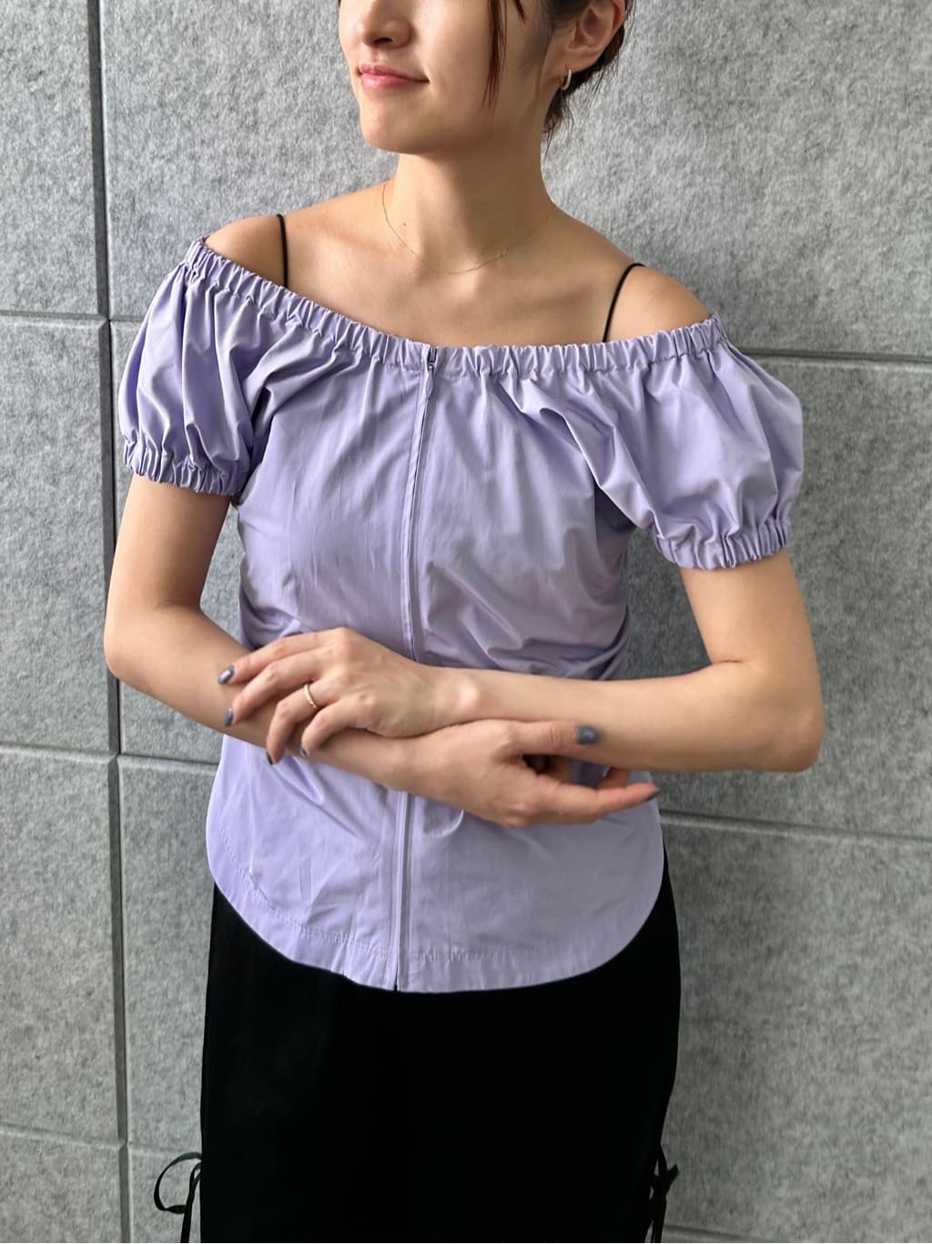 harunaさんの「CODE A｜sporty gathered blouse」を使ったコーディネート