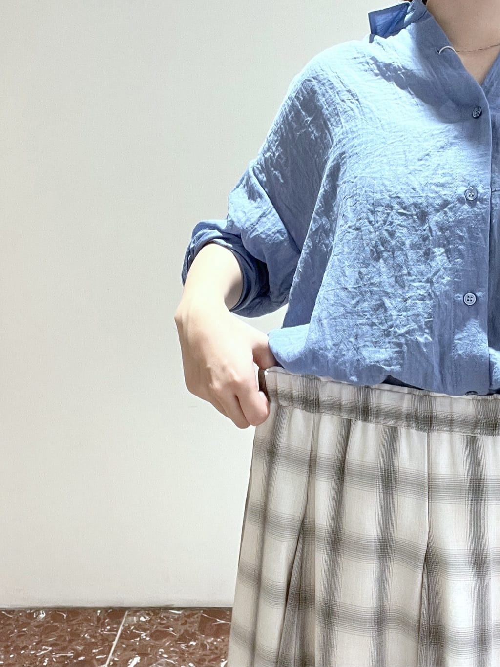 Makinoさんの「Dessin｜【ウエストゴム・洗える】オンブレーチェック柄スカート」を使ったコーディネート