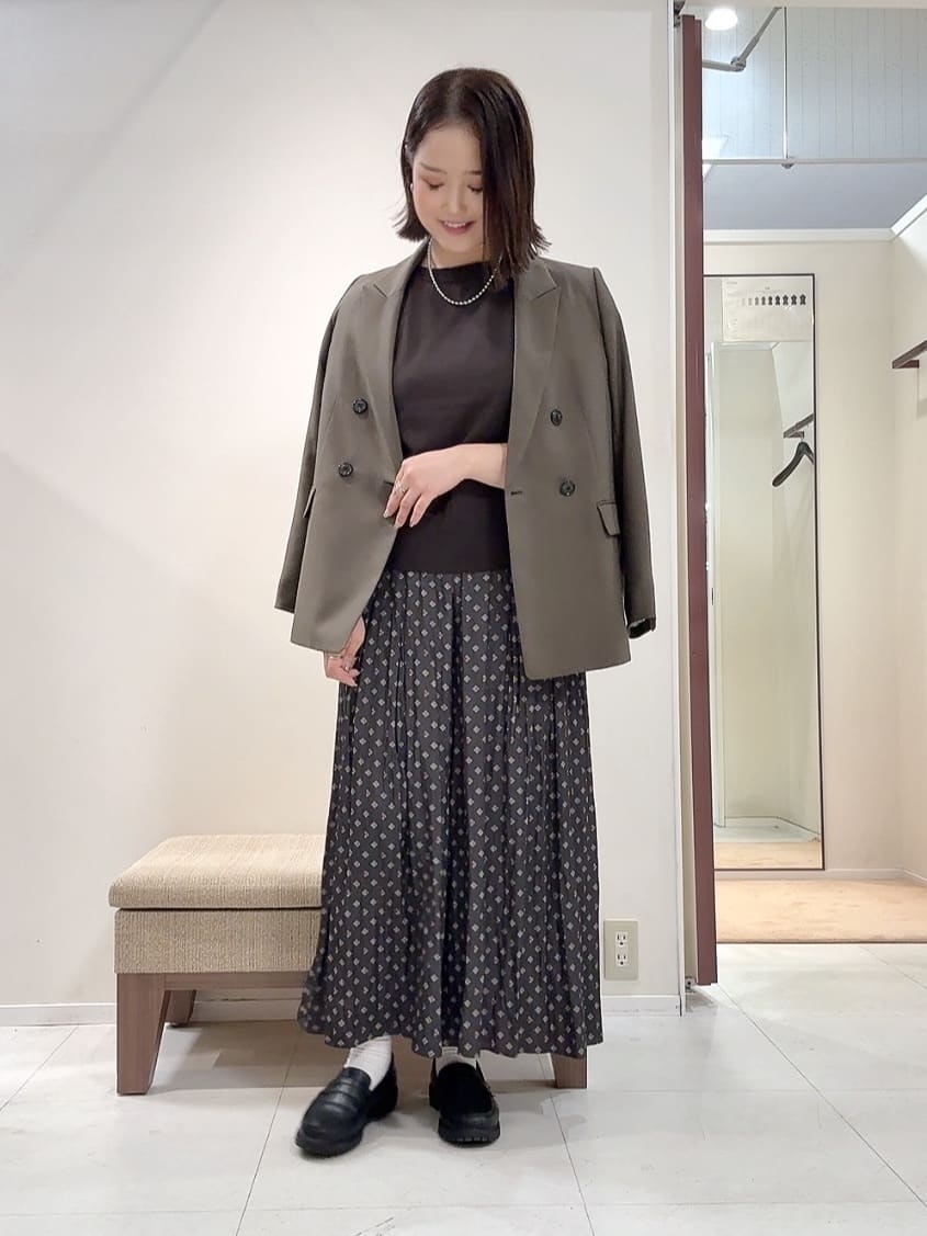 YUIさんの「UNTITLED｜【セットアップ可】ウールライク ダブルブレストジャケット」を使ったコーディネート