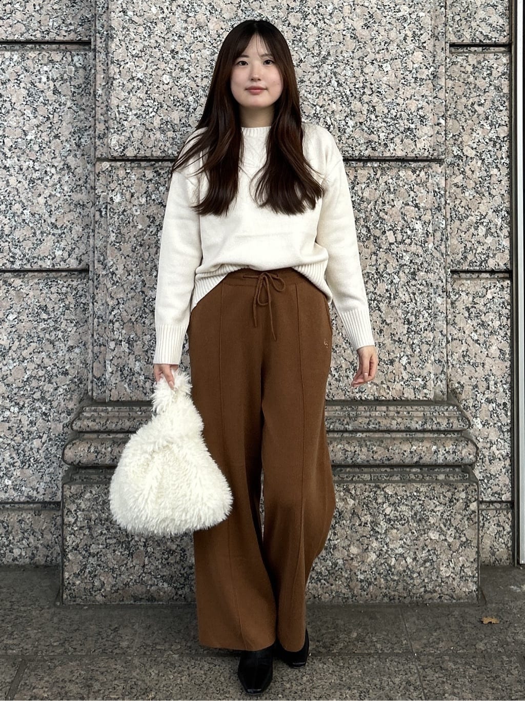 sayaさんの「OPAQUE.CLIP｜【es】ニットワイドパンツ【洗濯機OK】」を使ったコーディネート