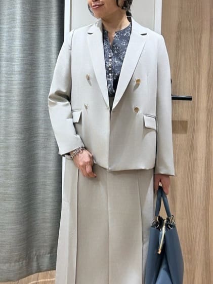 よっしーさんの「grove｜【カセット服】洗えるストレートシルエットスカート」を使ったコーディネート