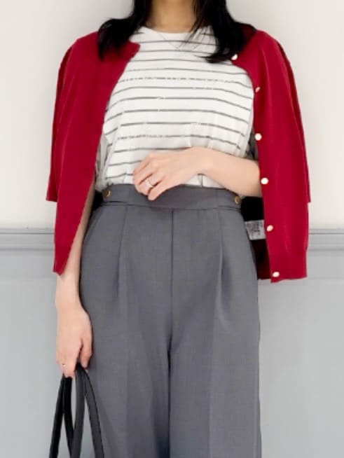 moeさんの「grove｜ラフだけどおしゃれ　チュールレイヤードTシャツ」を使ったコーディネート