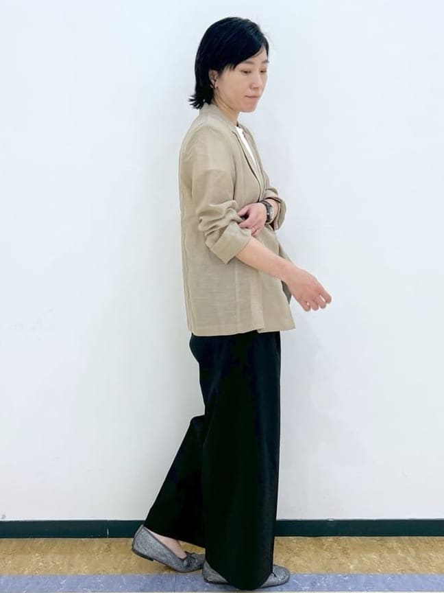 su.さんの「index｜麻調シアーダブルブレストテーラードジャケット【洗濯機洗い可】」を使ったコーディネート