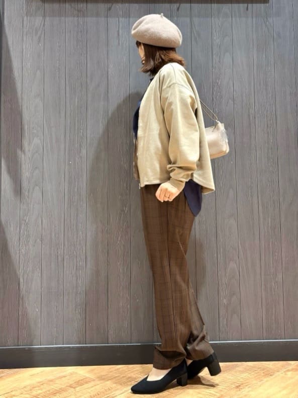 meiさんの「SHOO･LA･RUE｜【S-LL】柔らかくて軽い さっと羽織れるフェイクスエードブルゾン【CIRCRIC】」を使ったコーディネート