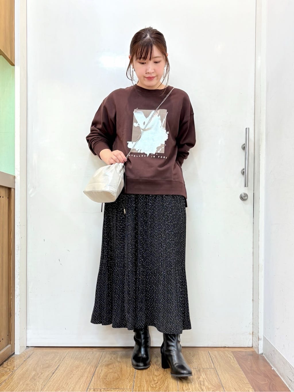 だいわさんの「SHOO･LA･RUE｜グラフィックアソート裏毛スウェット」を使ったコーディネート