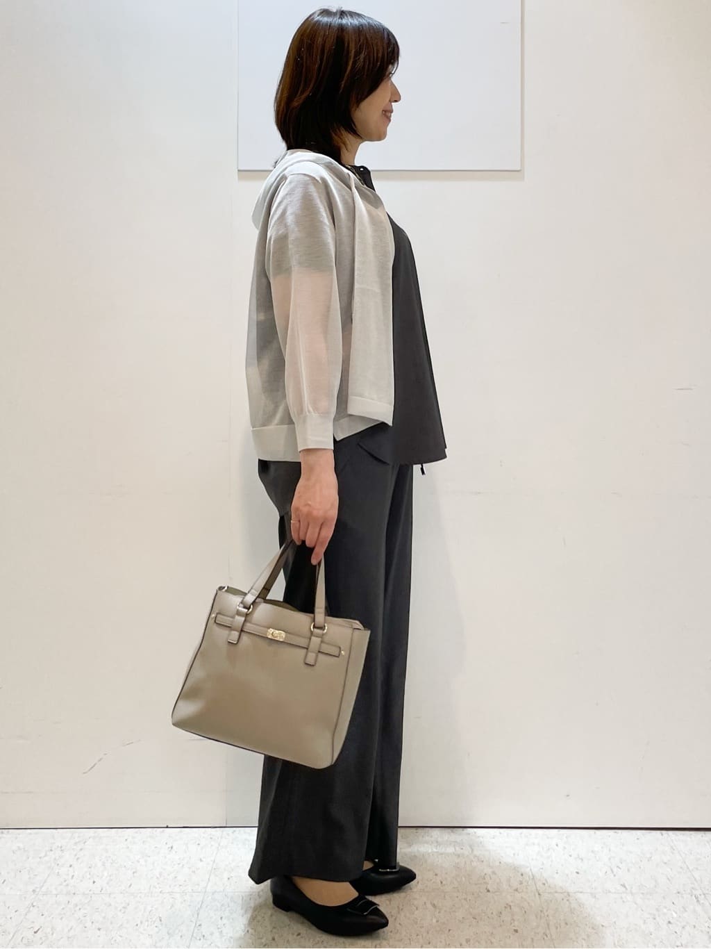 めいさんの「Reflect｜【寒暖差対策に◎／手洗い可／旅行や通勤に】フード付きシアーカーディガン」を使ったコーディネート