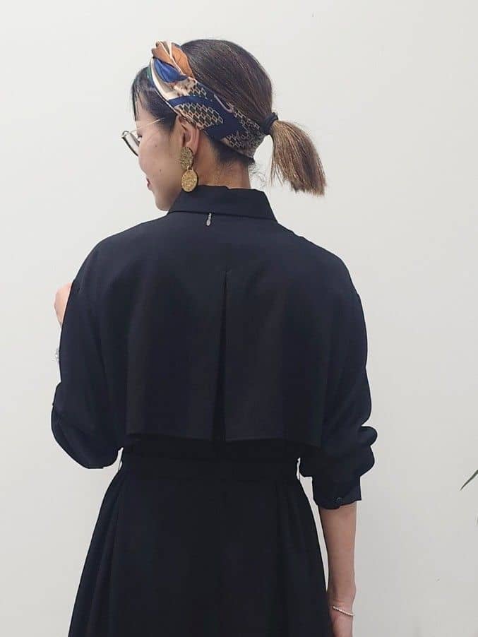 MUTSUKOさんの「UNTITLED｜【前開きボタン/ベルト付/羽織シャツ/】2WAYトレンチ風ワンピース」を使ったコーディネート