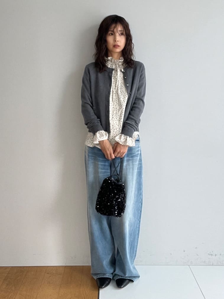 misaさんの「DRESSTERIOR｜ヴィンテージ加工ワイドデニムパンツ」を使ったコーディネート