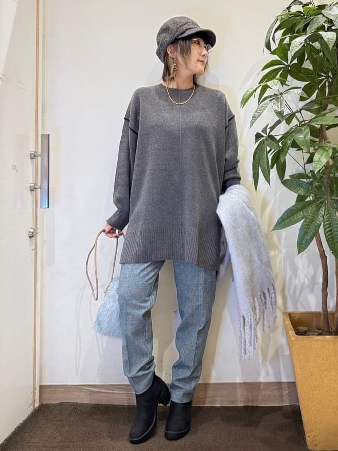 misakiさんの「SHOO･LA･RUE｜【洗濯機可/毛玉レス】上品に体型カバー チュニックニットワンピース」を使ったコーディネート