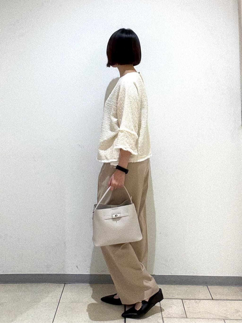 Itoさんの「UNTITLED｜【きれいめ／体型カバー】ツイードドルマントップス」を使ったコーディネート