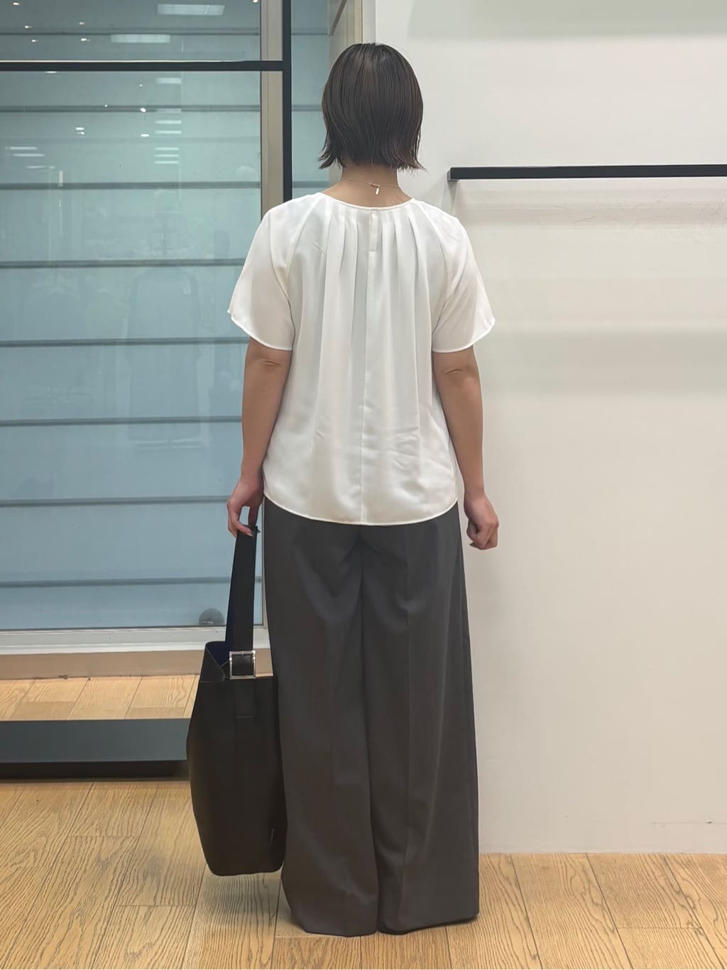 asamiさんの「INDIVI｜【UVケア】タックブラウス」を使ったコーディネート