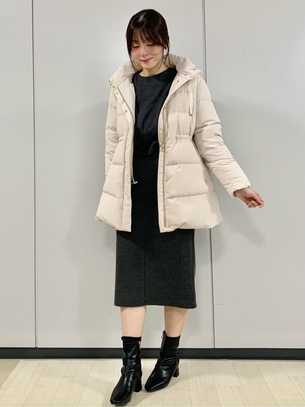 kasumiさんの「index｜KAWADAダウンドロストミドルコート【撥水／洗濯機OK／2WAY／静電気防止裏地】《XS～3L》」を使ったコーディネート