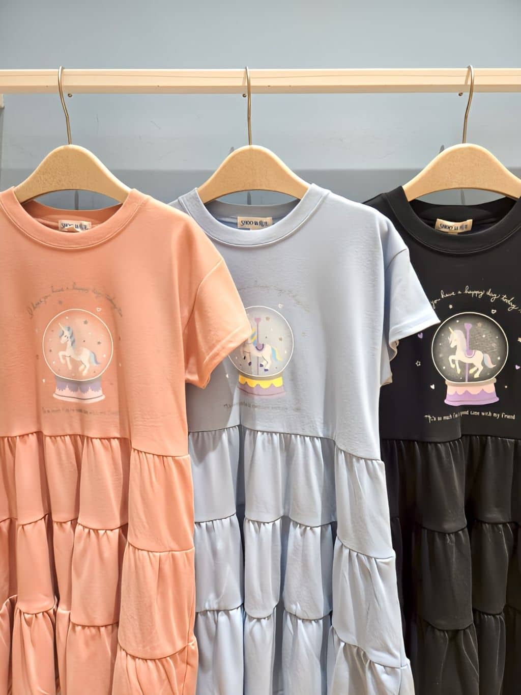 harumiruさんの「SHOO･LA･RUE｜スノードームプリントティアードカットワンピ」を使ったコーディネート