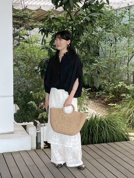 rinaさんの「INDIVI｜バルーンフォルムブラウス」を使ったコーディネート