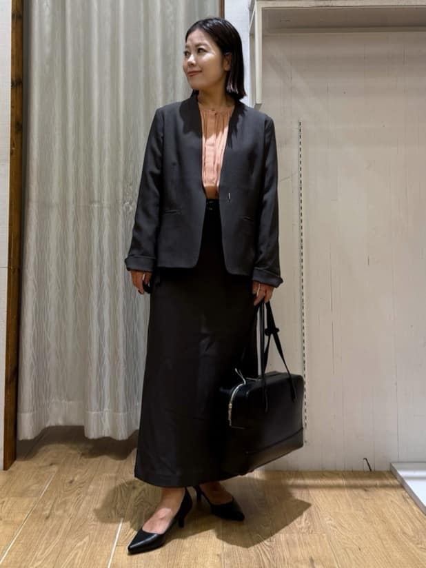 chさんの「THE SHOP TK｜ビジネスノーカラージャケット【セットアップ可/洗える】/CAVIANシリーズ」を使ったコーディネート