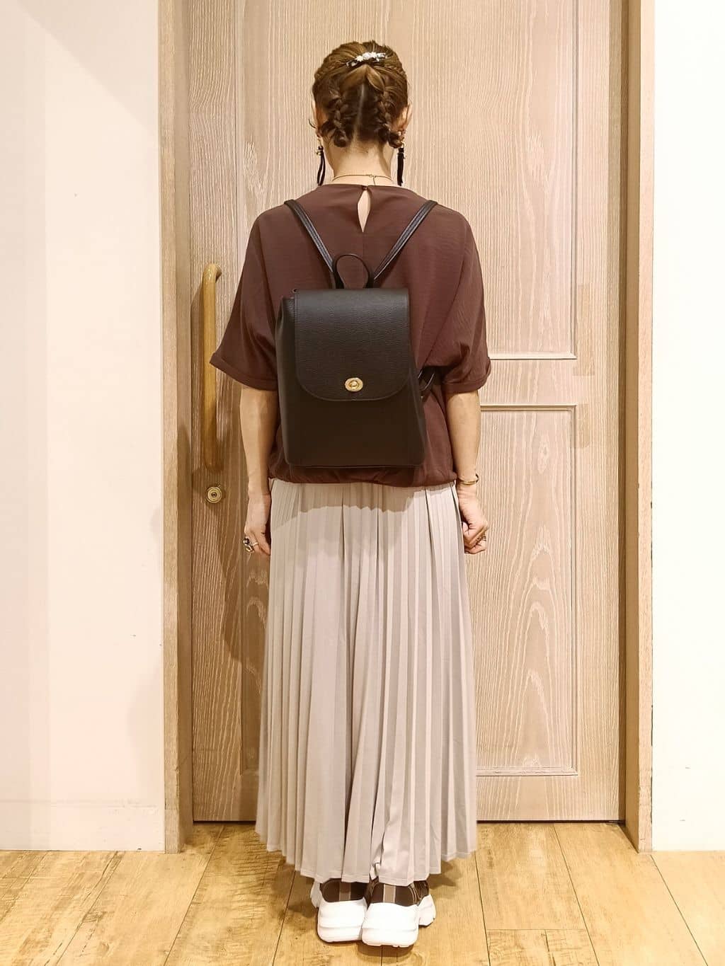 YUKIさんの「SHOO･LA･RUE｜【洗濯後しわになりにくい】さらっとタッチの 5分袖ドルマンブラウス」を使ったコーディネート