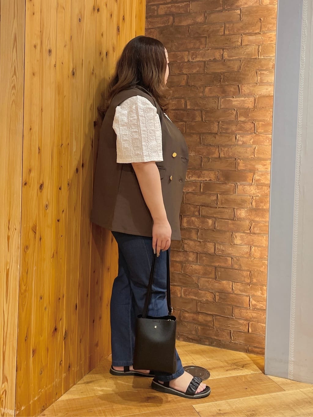 Risaさんの「SHOO･LA･RUE｜【5分袖】大人の魅力を惹きたてる レースカットソー」を使ったコーディネート