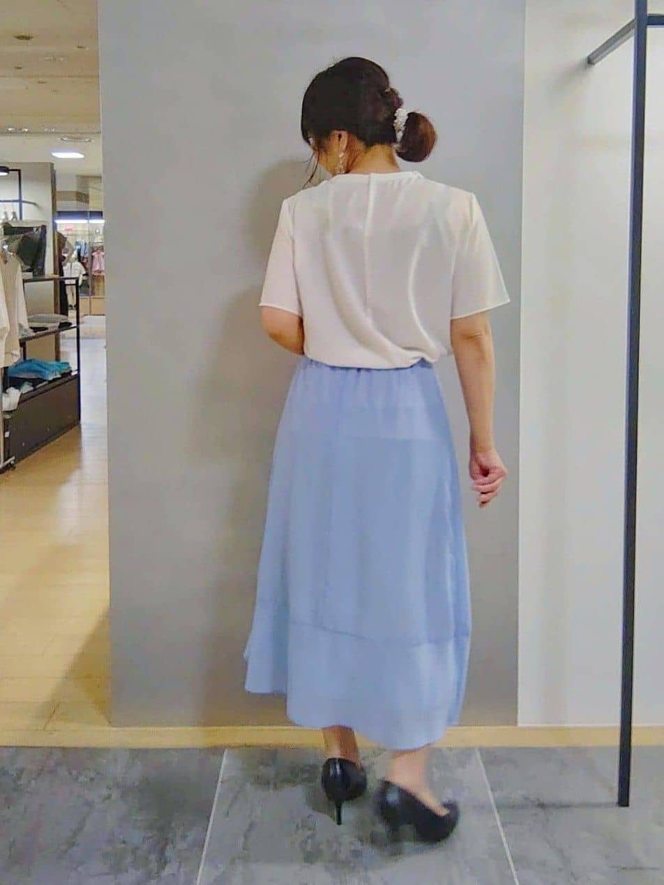 TOMOMIさんの「INDIVI｜【着る日傘／遮熱／UVケア】ダブルジャケット」を使ったコーディネート