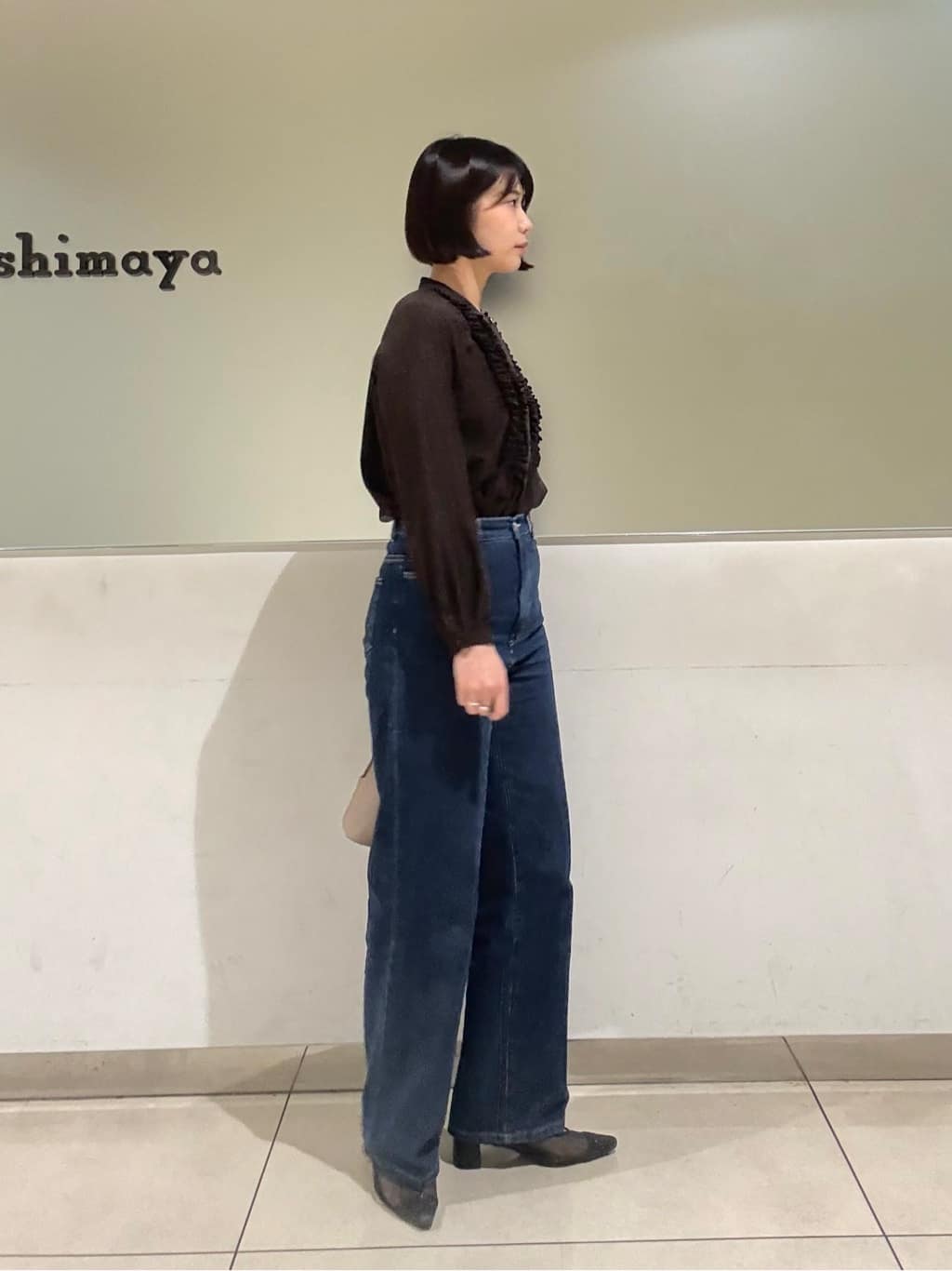 Itoさんの「UNTITLED｜【グレー/ブルー/ジーンズ】ソフトワイドデニムパンツ」を使ったコーディネート