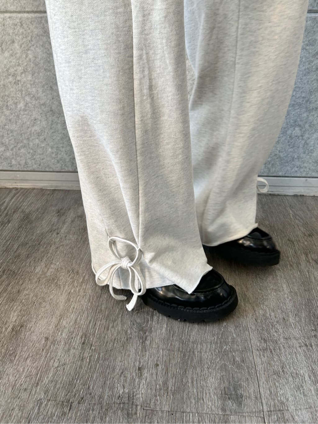 harunaさんの「CODE A｜【Re】ribbon sweat pants」を使ったコーディネート