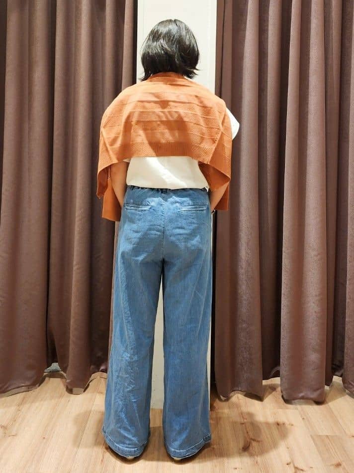 さくさんの「grove｜シアーボーダーカーディガン」を使ったコーディネート