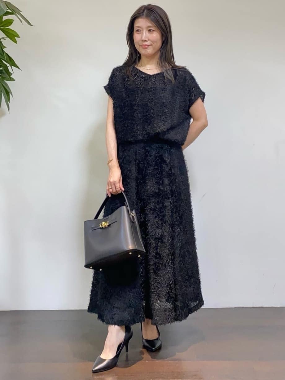 tomoさんの「UNTITLED｜【短丈/日本製】カラミ風メッシュ ノーカラージャケット」を使ったコーディネート