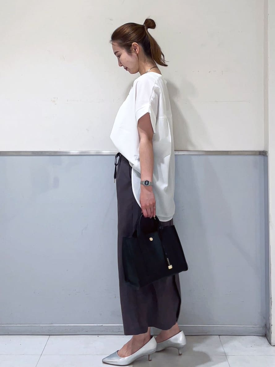 ミーさんの「index｜《7色展開／SS-LLサイズ》ストレッチスキッパーブラウス／セットアップ対応【洗濯機洗い可／防シワ】」を使ったコーディネート