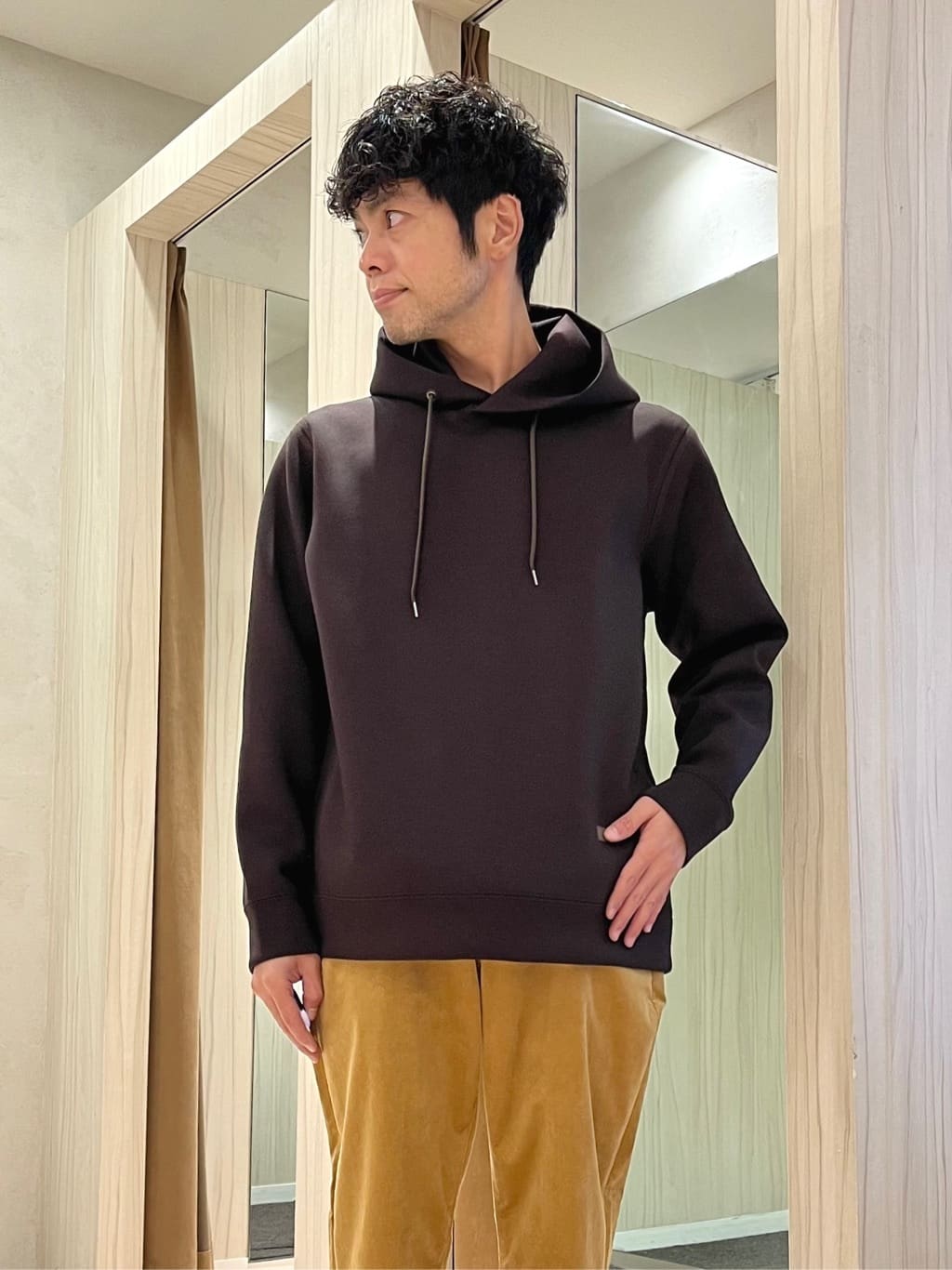 URAさんの「TAKEO KIKUCHI｜エアダン プルオーバー パーカー」を使ったコーディネート